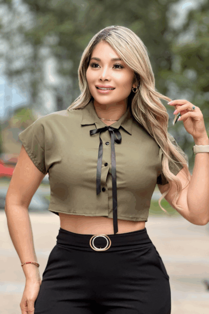 Camisa en falso chalis con manga y boton (incluye cinta)